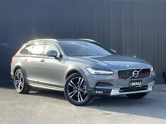 ボルボ ｖ９０ クロスカントリー ｄ４ ａｗｄ サマム ワンオーナー 修復歴無し 19年式 平成31 令和1年式 グレー Id 中古車検索のガリバー