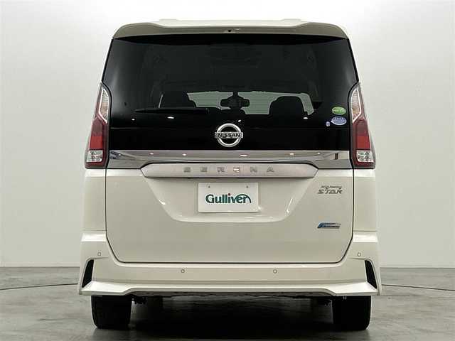 日産 セレナ ハイウェイスター G 福岡県 2018(平30)年 9.5万km ブリリアントホワイトパール 後席モニター　/純正９型ナビ（フルセグＴＶ）　/全方位カメラ　/ＥＴＣ　/クルーズコントロール　/コーナーセンサー　/エマージェンシーブレーキ　/レーンキープ　/パーキングアシスト　/両側電動スライドドア　/ＬＥＤライト