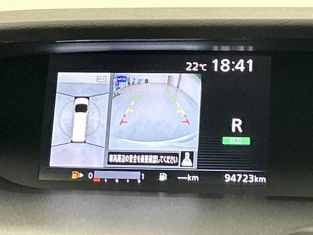 日産 セレナ ハイウェイスター G 福岡県 2018(平30)年 9.5万km ブリリアントホワイトパール 後席モニター　/純正９型ナビ（フルセグＴＶ）　/全方位カメラ　/ＥＴＣ　/クルーズコントロール　/コーナーセンサー　/エマージェンシーブレーキ　/レーンキープ　/パーキングアシスト　/両側電動スライドドア　/ＬＥＤライト