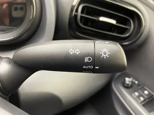 トヨタ ヤリス Z 兵庫県 2020(令2)年 3.8万km ホワイトパールクリスタルシャイン モデリスタエアロ/トヨタセーフティセンス/レーンキープアシスト/レーダークルーズコントロール/純正ディスプレーオーディオ＆フルセグTV/アラウンドビューモニター/ドライブレコーダー/ドアバイザー/オートライト/LEDライト/ライトレベライザー/スマートキー/プッシュスタート