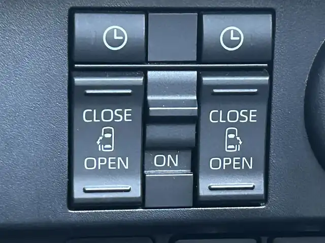 トヨタ ルーミー カスタムG 愛媛県 2021(令3)年 1.7万km パールホワイトⅢ 純正SDメモリーナビ/全方位カメラ/フルセグTV/CD/DVD再生/ETC/ミュージックサーバー（SD録音）/Bluetooth接続/アダプティブクルーズコントロール/両側パワースライドドア/純正フロアマット/純正14インチアルミホイール/LEDヘッドライト/コーナーセンサー/横滑り防止装置/衝突軽減ブレーキ/電動パーキングブレーキ/ブレーキホールド/ドライブレコーダー/充電用USBポート