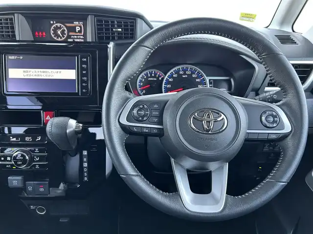 トヨタ ルーミー カスタムG 愛媛県 2021(令3)年 1.7万km パールホワイトⅢ 純正SDメモリーナビ/全方位カメラ/フルセグTV/CD/DVD再生/ETC/ミュージックサーバー（SD録音）/Bluetooth接続/アダプティブクルーズコントロール/両側パワースライドドア/純正フロアマット/純正14インチアルミホイール/LEDヘッドライト/コーナーセンサー/横滑り防止装置/衝突軽減ブレーキ/電動パーキングブレーキ/ブレーキホールド/ドライブレコーダー/充電用USBポート