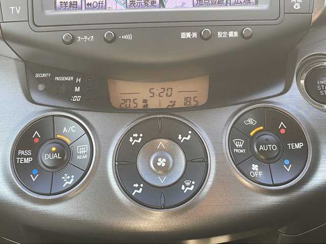 トヨタ ヴァンガード 240S Gパッケージ 愛知県 2009(平21)年 8.5万km シルバーM /禁煙車//ワンオーナー//4WD//メーカーHDDナビ//CD・DVD//FM・AM//ETC//バックカメラ・サイドカメラ//クルーズコントロール//ハーフレザーシート//D/N席パワーシート//D/N席シートヒーター//ステアリングスイッチ//ダウンヒルアシストコントロール//HIDオートライト//電格ミラーウインカー//前席フロアマット//プッシュスタート//ドアバイザー//ISOFIX//スマートキー×2//取扱説明書//保証書