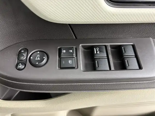 ホンダ Ｎ ＢＯＸ G L ターボ ホンダセンシング 埼玉県 2017(平29)年 6.2万km プレミアムアガットブラウンP ホンダセンシング/社外ナビ　/フルセグＴＶ　/両側パワスラ　/バックカメラ　/純正フロアマット　/社外アルミホイール１５インチ　/プッシュスタート　/スマートキー