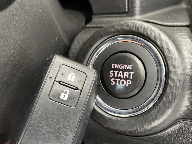 スズキ クロスビー HYBRID MZ 愛知県 2020(令2)年 5.1万km キャラバンアイボリーパールメタリック/ホワイト 2トーンルーフ 衝突被害軽減ブレーキ/純正8インチSD（ナビあり）/クルーズコントロール/シートヒーター/フルセグTV/CD DVD/Bluetooth/バックカメラ/コーナーセンサー/純正アルミホイール/LEDヘッドライト/パドルシフト/オートマチックハイビーム/ETC/ステアリングスイッチ/スマートキー/プッシュスタート