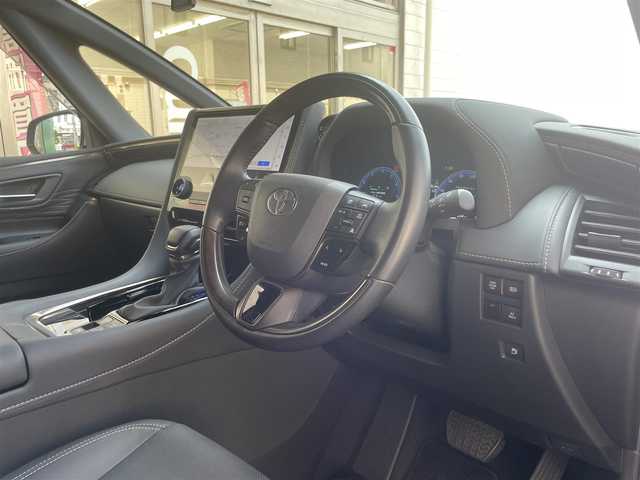トヨタ アルファードハイブリット Z 愛知県 2024(令6)年 0.9万km ブラック ワンオーナー/モデリスタエアロキット/・フロント／サイド／リアアンダー／ドレスアップマフラー/黒合皮シート/前席2列目シートヒーター＆ベンチレーション/前席パワーシート/2列目エグゼクティブパワーシート/両側パワースライドドア/純正14型ディスプレイオーディオ/・車載ナビ／地デジTV／USB／HDMI/・Apple Car Play／Android Auto/パノラミックビューモニター〈床下透過表示機能〉/純正13.2型有機ELフリップダウンモニター/デジタルインナーミラー/ビルトインETC2.0/ワイヤレス充電/3眼LEDヘッドライト/純正18インチAW/TOYOTA SAFETY SENSE/・プリクラッシュセーフティ/・レーントレーシングアシスト/・レーンディパーチャーアラート/・全車速追従機能付レーダークルーズコントロール/・アダプティブハイビームシステム/・先行車発進告知/・プロアクティブドライビングアシスト/ブラインドスポットモニター/パーキングサポートブレーキ/スマートキー
