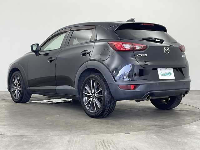 マツダ ＣＸ－３ 20S プロアクティブ 兵庫県 2018(平30)年 5万km ジェットブラックマイカ ・純正ナビ/Bluetooth/CD/DVD/TV/・バックカメラ/・ETC/・前方ドライブレコーダー/・前後コーナーセンサー/・ヘッドアップディスプレイ/・ハーフレザーシート/・メモリシート（D席）/・パワーシート（D席）/・シートヒーター（D席＋N席）/・革巻きステアリング/・ステアリングリモコン/・ステアリングヒーター/・パドルシフト/・MTモード付AT/・横滑り防止装置/・盗難防止装置/・衝突被害軽減システム/・レーンキープアシスト/・ブラインドスポットモニター/・アイドリングストップ/・LEDオートライト/・オートマチックハイビーム/・純正18インチアルミホイール/・電動格納ミラー