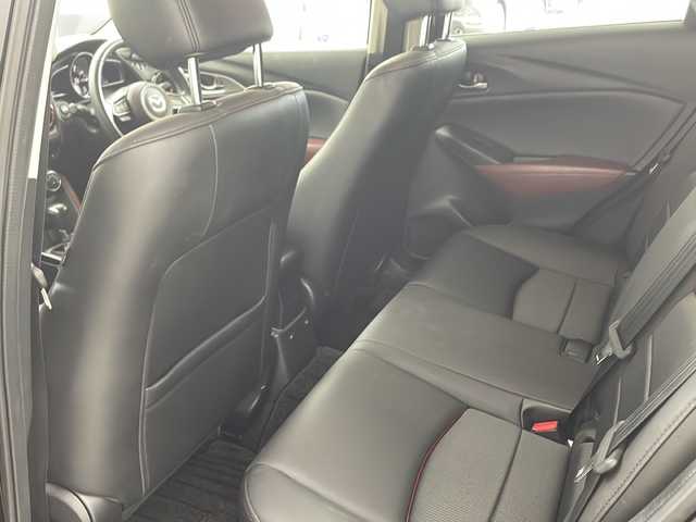 マツダ ＣＸ－３ 20S プロアクティブ 兵庫県 2018(平30)年 5万km ジェットブラックマイカ ・純正ナビ/Bluetooth/CD/DVD/TV/・バックカメラ/・ETC/・前方ドライブレコーダー/・前後コーナーセンサー/・ヘッドアップディスプレイ/・ハーフレザーシート/・メモリシート（D席）/・パワーシート（D席）/・シートヒーター（D席＋N席）/・革巻きステアリング/・ステアリングリモコン/・ステアリングヒーター/・パドルシフト/・MTモード付AT/・横滑り防止装置/・盗難防止装置/・衝突被害軽減システム/・レーンキープアシスト/・ブラインドスポットモニター/・アイドリングストップ/・LEDオートライト/・オートマチックハイビーム/・純正18インチアルミホイール/・電動格納ミラー