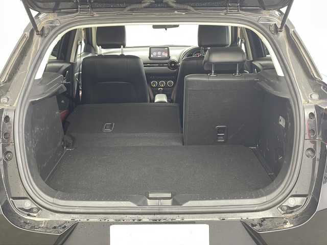 マツダ ＣＸ－３ 20S プロアクティブ 兵庫県 2018(平30)年 5万km ジェットブラックマイカ ・純正ナビ/Bluetooth/CD/DVD/TV/・バックカメラ/・ETC/・前方ドライブレコーダー/・前後コーナーセンサー/・ヘッドアップディスプレイ/・ハーフレザーシート/・メモリシート（D席）/・パワーシート（D席）/・シートヒーター（D席＋N席）/・革巻きステアリング/・ステアリングリモコン/・ステアリングヒーター/・パドルシフト/・MTモード付AT/・横滑り防止装置/・盗難防止装置/・衝突被害軽減システム/・レーンキープアシスト/・ブラインドスポットモニター/・アイドリングストップ/・LEDオートライト/・オートマチックハイビーム/・純正18インチアルミホイール/・電動格納ミラー