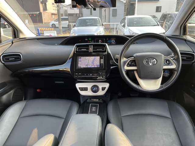トヨタ プリウス S ツーリングセレクション 愛知県 2016(平28)年 15万km アティチュードブラックマイカ (株)IDOMが運営する【じしゃロン名古屋鳴海店】の自社ローン専用車両になりますこちらは現金またはオートローンご利用時の価格です。自社ローンご希望の方は別途その旨お申付け下さい/スマートキー/ドライブレコーダー/シートヒーター/モデリスタエアロ/ETC/LEDライト