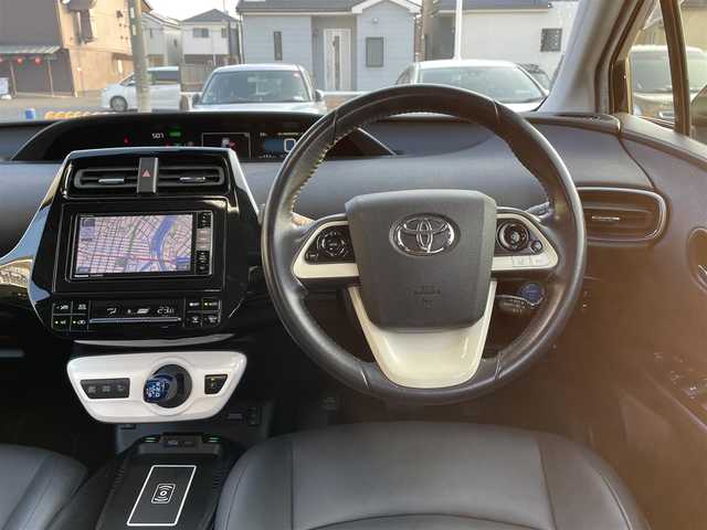 トヨタ プリウス S ツーリングセレクション 愛知県 2016(平28)年 15万km アティチュードブラックマイカ (株)IDOMが運営する【じしゃロン名古屋鳴海店】の自社ローン専用車両になりますこちらは現金またはオートローンご利用時の価格です。自社ローンご希望の方は別途その旨お申付け下さい/スマートキー/ドライブレコーダー/シートヒーター/モデリスタエアロ/ETC/LEDライト