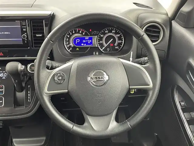 日産 デイズ ルークス ハイウェイスター Xターボ 福井県 2019(令1)年 6.8万km ブラック ４WD/純正ナビゲーション/型式：MM318D-W/【AM/FM/CD/DVD/Bluetooth/フルセグTV】/アラウンドビューモニター/ETC/片側パワースライドドア/オートライト/LEDヘッドライド/プッシュスタート/スマートキー/コーナーセンサー/衝突軽減ブレーキ