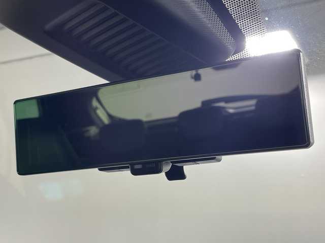 日産 キックス X 神奈川県 2020(令2)年 4.2万km ブリリアントホワイトパール/ピュアブラック 2トーン 2トンカラー部リリアンホワイトパール【XDN】/純正9型SDナビゲーション【MM319D-L】/フルセグ　CD DVD Bluetooth　SD　AM FM/インテリジェントアラウンドビューモニター/インテリジェントルームミラー/セーフティアシスト/プロパイロット/インテリジェントエマージェンシーブレーキ/インテリジェントLI【車線逸脱防止支援システム】/LDW車線逸脱警報/インテリジェントDA【ふらつき警報】/踏み間違い防止アシスト/ハイビームアシスト/アイドリングストップ/SOSコール/電動パーキングブレーキ/オートブレーキホールド/革巻きステアリング/ステアリングスイッチ/アダバンスドドライブアシストディスプレイ/合皮コンビシート/ビルトインETC/社外前方ドライブレコーダー/プッシュスタート/スマートキー/LEDヘッドランプ/オートライト/LEDフロントフォグランプ/純正17インチアルミホイール/シルバールーフレール