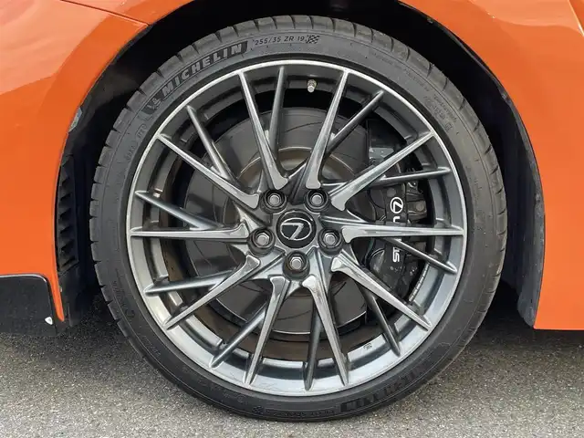 レクサス ＲＣ Ｆ 愛知県 2015(平27)年 5.8万km オレンジⅡ メーカーナビ　/Ｂカメラ　/ＣＤ／ＤＶＤ　/ＢＴ　/ＤＴＶ　/衝突軽減ブレーキ　/本革シート　/シートヒーター＆クーラー　/ブラインドスポットモニター　/レーダークルーズコントロール　/社外マフラー　/ＥＴＣ/クリアランスソナー/プッシュスタート/オートライト/社外ＦＲドライブレコーダー/ステアリングスイッチ