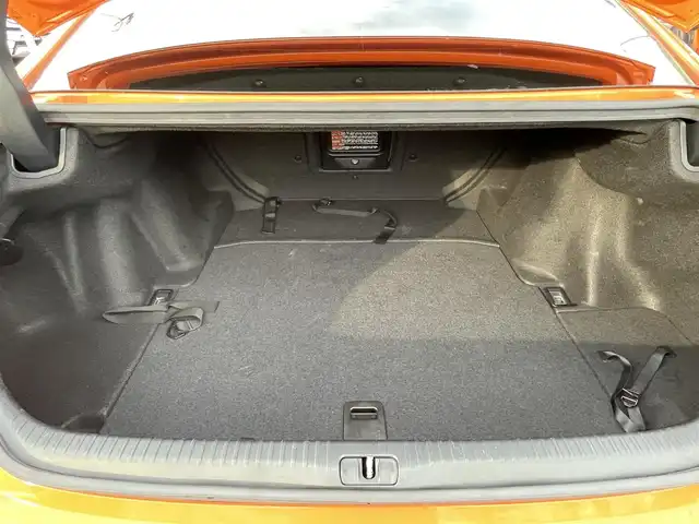 レクサス ＲＣ Ｆ 愛知県 2015(平27)年 5.8万km オレンジⅡ メーカーナビ　/Ｂカメラ　/ＣＤ／ＤＶＤ　/ＢＴ　/ＤＴＶ　/衝突軽減ブレーキ　/本革シート　/シートヒーター＆クーラー　/ブラインドスポットモニター　/レーダークルーズコントロール　/社外マフラー　/ＥＴＣ/クリアランスソナー/プッシュスタート/オートライト/社外ＦＲドライブレコーダー/ステアリングスイッチ