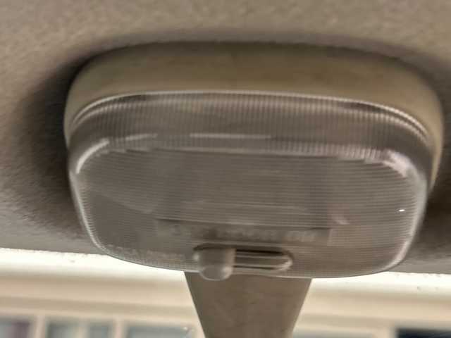 スズキ アルト VP 埼玉県 2005(平17)年 10.4万km スペリアホワイト ポータブルナビ/　　ワンセグTV