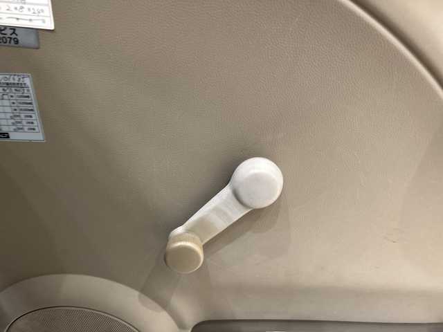 スズキ アルト VP 埼玉県 2005(平17)年 10.4万km スペリアホワイト ポータブルナビ/　　ワンセグTV