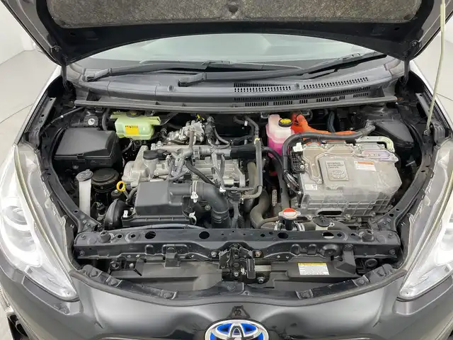 トヨタ アクア S スタイルブラック 神奈川県 2016(平28)年 2万km ブラックマイカ 禁煙車/ワンオーナー/純正7インチナビ/（CD/DVD/Bluetooth/フルセグTV/SD)/バックカメラ/トヨタセーフティセンス/・プリクラッシュセーフティ/・オートマチックハイビーム/・レーンディパーチャーアラート/ETC/モデリスタ製15インチアルミホイール/スマートキー/プッシュスタート/フロアマット/横滑り防止装置/オートエアコン