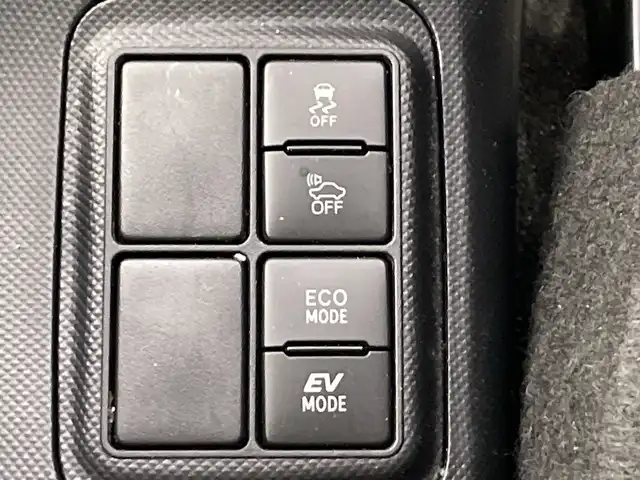 トヨタ アクア S スタイルブラック 神奈川県 2016(平28)年 2万km ブラックマイカ 禁煙車/ワンオーナー/純正7インチナビ/（CD/DVD/Bluetooth/フルセグTV/SD)/バックカメラ/トヨタセーフティセンス/・プリクラッシュセーフティ/・オートマチックハイビーム/・レーンディパーチャーアラート/ETC/モデリスタ製15インチアルミホイール/スマートキー/プッシュスタート/フロアマット/横滑り防止装置/オートエアコン