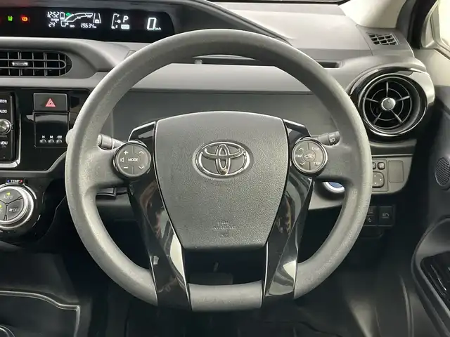 トヨタ アクア S スタイルブラック 神奈川県 2016(平28)年 2万km ブラックマイカ 禁煙車/ワンオーナー/純正7インチナビ/（CD/DVD/Bluetooth/フルセグTV/SD)/バックカメラ/トヨタセーフティセンス/・プリクラッシュセーフティ/・オートマチックハイビーム/・レーンディパーチャーアラート/ETC/モデリスタ製15インチアルミホイール/スマートキー/プッシュスタート/フロアマット/横滑り防止装置/オートエアコン