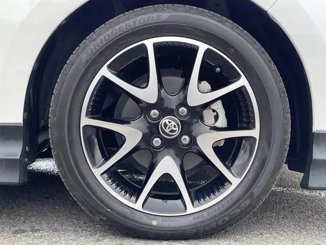 トヨタ ヤリス ハイブリッド Z 和歌山県 2020(令2)年 1.2万km ホワイトパールクリスタルシャイン 純正8インチナビ/フルセグTV/（AM/FM/USB/Bluetooth）/バックカメラ/GRエアロ/トヨタセーフティセンス/レーダークルコン/コーナーセンサー/前後ドラレコ/ビルトインETC/LEDヘッドライト/オートライト/オートマチックハイビーム/前席シートヒーター/純正オプション16インチAW/プッシュスタート/スマートキー/スペアキー/ワンオーナー