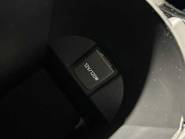 トヨタ Ｃ－ＨＲ G 神奈川県 2020(令2)年 4.1万km ブラック/ホワイトパールクリスタルシャイン 2トーン ２トーンカラー/純正8型ディスプレイオーディオ/フルセグ　USB　Bluetooth　AM　FM Miracast/バックカメラ/セーフティセンス/プリクラッシュセーフティシステム/レーンディパーチャーアラート/オートマチックハイビーム/レーダークルーズコントロール/ドライブスタートコントロール/ブラインドスポットモニター/後退速度抑制/アイドリングストップ/茶革/ファブリックコンビシート/前席シートヒーター/革巻きステアリング/純正ビルトインETC/社外前後ドライブレコーダー/社外GPSレーダー/社外ポータルデジタルインナーミラー/プッシュスタート/スマートキー/ハイビームLEDヘッドランプ/LEDフロントフォグランプ/LEDリアコンビネーション/シーケンシャルターンランプ/オートライト/純正リアスポイラー/純正18インチアルミホイール