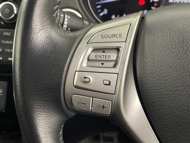 日産 エクストレイル 20X エマージェンシーブレーキ 埼玉県 2015(平27)年 3万km ナイトベールパープル 純正ナビ/全方位カメラ/ビルトインＥＴＣ　/コーナーセンサー　/レーンキープアシスト　/ブラインドスポットモニター/純正フロアマット　/革巻きハンドル　/ウインカーミラー　/ドアバイザー　/フォグランプ　/プッシュスタート　/スマートキー