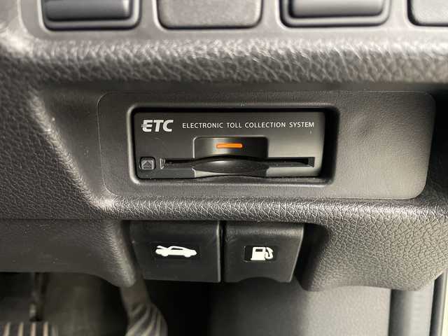 日産 エクストレイル 20X エマージェンシーブレーキ 埼玉県 2015(平27)年 3万km ナイトベールパープル 純正ナビ/全方位カメラ/ビルトインＥＴＣ　/コーナーセンサー　/レーンキープアシスト　/ブラインドスポットモニター/純正フロアマット　/革巻きハンドル　/ウインカーミラー　/ドアバイザー　/フォグランプ　/プッシュスタート　/スマートキー