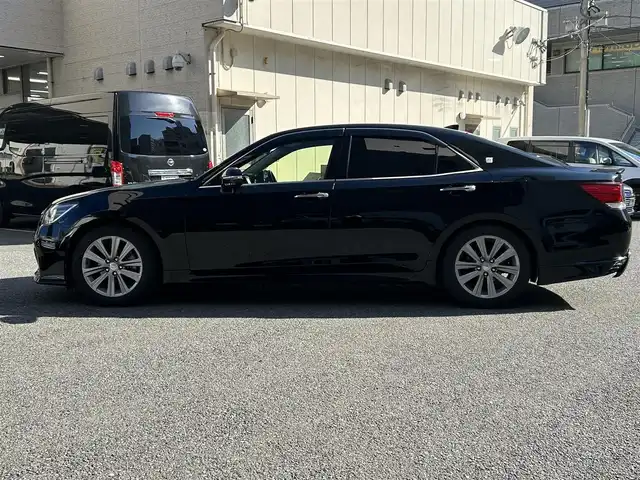 トヨタ クラウン ハイブリッド アスリートS 神奈川県 2015(平27)年 12.6万km ブラック 純正ＳＤナビ　/Bluetooth/CD/DVD/バックカメラ　　/追従走行付きクルーズコントロール　/ETC2.0 /前席パワーシート/シートヒーター　/パーキングアシスト　/コーナーセンサー　/純正フロアマット　/純正アルミホイール　