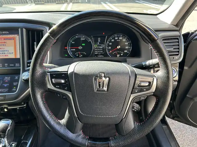 トヨタ クラウン ハイブリッド アスリートS 神奈川県 2015(平27)年 12.6万km ブラック 純正ＳＤナビ　/Bluetooth/CD/DVD/バックカメラ　　/追従走行付きクルーズコントロール　/ETC2.0 /前席パワーシート/シートヒーター　/パーキングアシスト　/コーナーセンサー　/純正フロアマット　/純正アルミホイール　