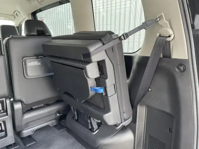 日産 セレナ e－パワー ハイウェイスター V 滋賀県 2025(令7)年 0.1千km ダイヤモンドブラック 純正12.3インチメーカーナビ/プロパイロット/アラウンドビューモニター/両側パワースライドドア/フリップダウンモニター/クルーズコントロール/ETC2.0/デジタルインナーミラー/ステアリングスイッチ/ステアリングヒーター/シートヒーターD/N/タイプＣ　/ＵＳＢ/オートエアコン/オートライト/オートハイビーム/ハンズフリーフォン/電動格納ミラー/電子パーキング/ブレーキホールド/後席エアコン/フロントフォグ/スマートキー/プッシュスタート