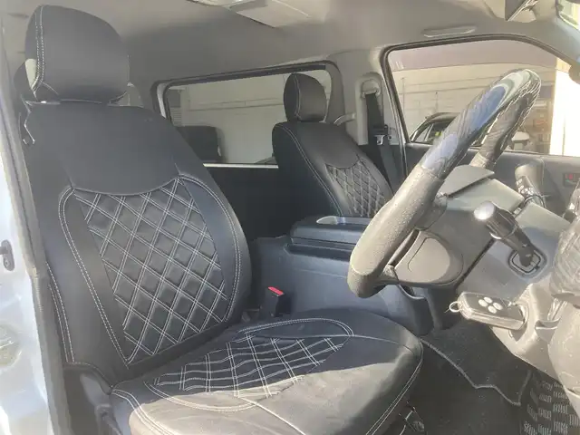 トヨタ ハイエース GL ロング 長崎県 2012(平24)年 11.5万km ホワイトパールクリスタルシャイン 10人乗り/フリップダウンモニター/ミラー型ドライブレコーダー/片側パワースライドドア/社外メモリナビ【AVIC-MRZ09】/・Bluetooth接続/・フルセグTV/バックカメラ/ETC/革調シートカバー/社外レーダー【VA-910E】/社外LEDヘッドライト/フォグライト/社外16インチAW/社外AW付スタッドレスタイヤ積込/4型フェイスチェンジ/社外ボンネット/社外LEDテールランプ/社外2本出しマフラー