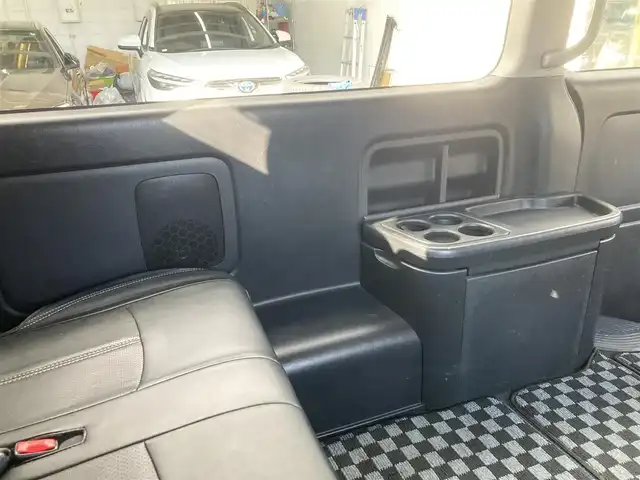 トヨタ ハイエース GL ロング 長崎県 2012(平24)年 11.5万km ホワイトパールクリスタルシャイン 10人乗り/フリップダウンモニター/ミラー型ドライブレコーダー/片側パワースライドドア/社外メモリナビ【AVIC-MRZ09】/・Bluetooth接続/・フルセグTV/バックカメラ/ETC/革調シートカバー/社外レーダー【VA-910E】/社外LEDヘッドライト/フォグライト/社外16インチAW/社外AW付スタッドレスタイヤ積込/4型フェイスチェンジ/社外ボンネット/社外LEDテールランプ/社外2本出しマフラー