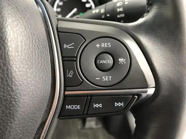 トヨタ カムリ G レザーパッケージ 愛知県 2017(平29)年 3.4万km エモーショナルレッド 純正ナビ/（Bluetooth/USB/ラジオ/フルセグ）/バックカメラ/ETC/ドラレコ/トヨタセーフティセンス/ヘッドアップディスプレイ/パワーシート/シートヒーター/レザーシート/純正フロアマット/ドアバイザー/電格ミラー/電動パーキングブレーキ/スマートキー/プッシュスタート/ガーニッシュ（フロント・リア・サイド）