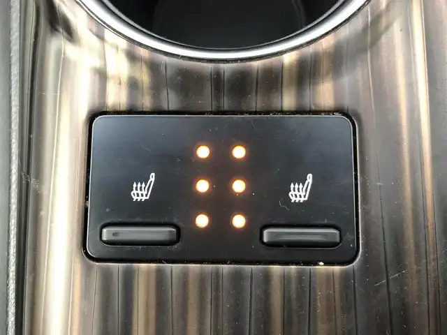 トヨタ カムリ G レザーパッケージ 愛知県 2017(平29)年 3.4万km エモーショナルレッド 純正ナビ/（Bluetooth/USB/ラジオ/フルセグ）/バックカメラ/ETC/ドラレコ/トヨタセーフティセンス/ヘッドアップディスプレイ/パワーシート/シートヒーター/レザーシート/純正フロアマット/ドアバイザー/電格ミラー/電動パーキングブレーキ/スマートキー/プッシュスタート/ガーニッシュ（フロント・リア・サイド）