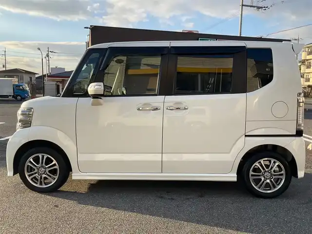 ホンダ Ｎ ＢＯＸ カスタム G Aパッケージ 滋賀県 2014(平26)年 5.2万km プレミアムホワイトパール ワンオーナー /車検令和9年4月まで/両側パワースライドドア/純正15インチアルミホイール/純正キセノンヘッドライト/・フォグランプ/純正ナビゲーション（VXM-142VFi）/・フルセグTV/・CD /DVD/・Bluetooth/バックカメラ/社外ETC/社外ドライブレコーダー/スペアキー/取扱説明書/保証書/