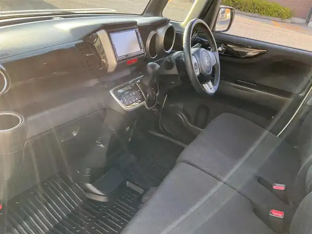 ホンダ Ｎ ＢＯＸ カスタム G Aパッケージ 滋賀県 2014(平26)年 5.2万km プレミアムホワイトパール ワンオーナー /車検令和9年4月まで/両側パワースライドドア/純正15インチアルミホイール/純正キセノンヘッドライト/・フォグランプ/純正ナビゲーション（VXM-142VFi）/・フルセグTV/・CD /DVD/・Bluetooth/バックカメラ/社外ETC/社外ドライブレコーダー/スペアキー/取扱説明書/保証書/