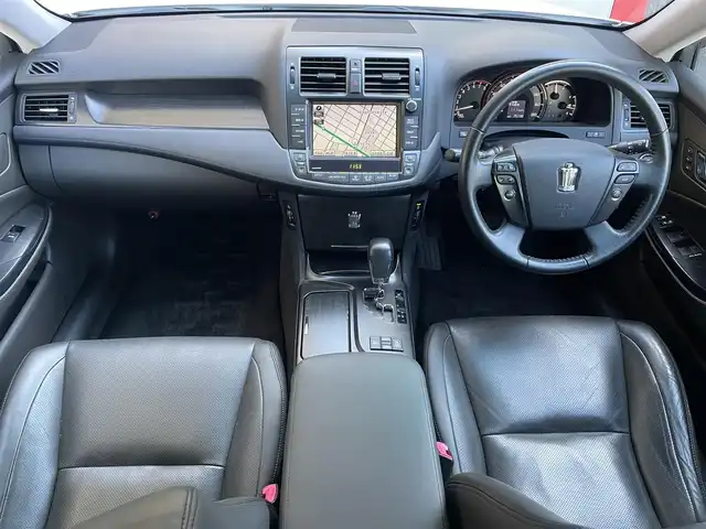 トヨタ クラウン アスリート 大阪府 2009(平21)年 7.6万km ホワイトパールクリスタルシャイン ワンオーナー/8インチＨＤＤ純正ナビ/・バックカメラ/・フルセグＴＶ/・ＣＤ/ＤＶＤ/・ＡＭ/ＦＭ/ブラウンレザーシート/・パワーシート（運転席メモリ付き/助手席）/・シートヒーター/エアーシート（運転席/助手席）/電動リアゲード/純正エアロパーツ（リアアンダー/スポイラー）/前方ドライブレコーダー（ＤＲＶ－６１０）/ビルトインＥＴＣ/純正18インチＡＷ/キセノンライト/・オートライト/Ｗ+サイドＳＲＳエアバッグ/カーテンエアバッグ/保証書/取扱説明書/スペアキー1本