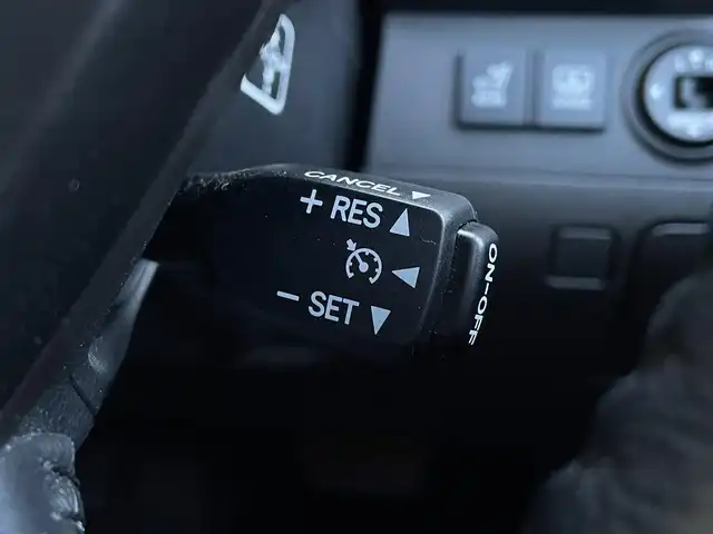 トヨタ クラウン アスリート 大阪府 2009(平21)年 7.6万km ホワイトパールクリスタルシャイン ワンオーナー/8インチＨＤＤ純正ナビ/・バックカメラ/・フルセグＴＶ/・ＣＤ/ＤＶＤ/・ＡＭ/ＦＭ/ブラウンレザーシート/・パワーシート（運転席メモリ付き/助手席）/・シートヒーター/エアーシート（運転席/助手席）/電動リアゲード/純正エアロパーツ（リアアンダー/スポイラー）/前方ドライブレコーダー（ＤＲＶ－６１０）/ビルトインＥＴＣ/純正18インチＡＷ/キセノンライト/・オートライト/Ｗ+サイドＳＲＳエアバッグ/カーテンエアバッグ/保証書/取扱説明書/スペアキー1本