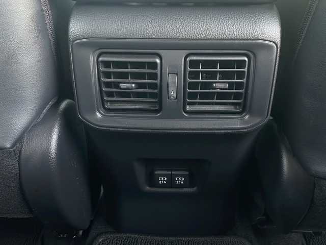 トヨタ ＲＡＶ４ ハイブリッドG 岩手県 2020(令2)年 4.6万km ホワイトパールクリスタルシャイン ”純正SDナビ/AM/FM/CD/DVD/Bluetooth/フルセグTV/バックカメラ/ETC/ドライブレコーダー/レーダークルーズコントロール/衝突被害軽減ブレーキ/レーンキープアシスト/横滑り防止装置/コーナーセンサー/アイドリングストップ/パワーシート/シートヒーター/オートライト/オートハイビーム/LEDヘッドライト/フォグランプ/スマートキー/プッシュスタート/電動格納ミラー/純正18インチAW/純正フロアマット/ドアバイザー