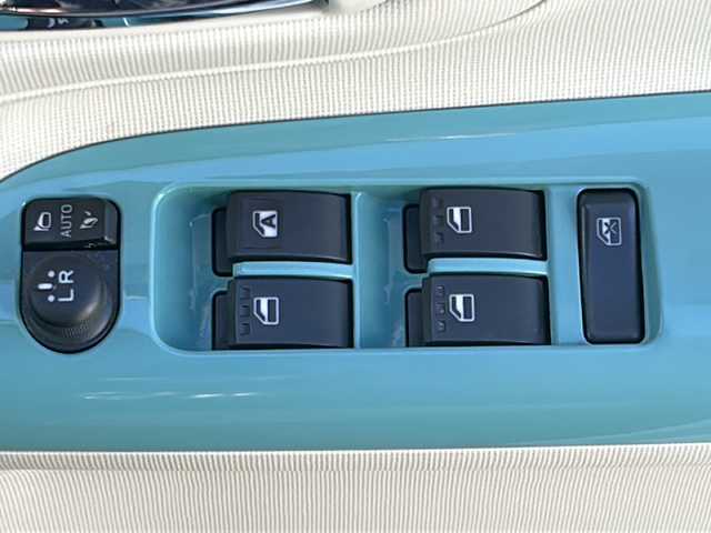 ダイハツ ムーヴ キャンバス G メイクアップ VS SAⅢ 石川県 2022(令4)年 0.4万km パールホワイトⅢ/ファインミントメタリック 2トーン 純正SDナビ/フルセグテレビ/Bluetooth/スマートアシスト/両側パワースライドドア/LEDヘッドライト/純正フロアマット/オートライト/純正ドアバイザー/全方位カメラ