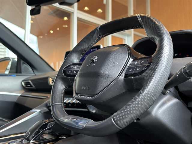 プジョー プジョー ３００８ GT ブルー HDi 宮城県 2017(平29)年 2.9万km ネイクルホワイト ACC/ブラインドスポットモニター/パーキングセンサー/LKA/純正メモリナビ/フルセグTV/Bluetooth対応/ハーフレザーシート/インテリジェントハイビーム/LEDヘッドライト/パフュームディフューザー/ステアリングスイッチ/置くだけ充電/レインセンサー/社外フロアマット