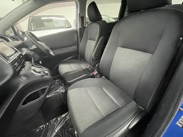 トヨタ シエンタ G 埼玉県 2019(令1)年 2.9万km コバルトブルーメタリック 純正ナビ　フルセグＴＶ　ＢＴ　フリップダウンモニター　バックカメラ　前後ドライブレコーダー　ビルトインＥＴＣ　両側パワースライドドア　純正フロアマット　ドアバイザー　プッシュスタート　スマートキー