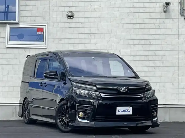 トヨタ ヴォクシー ZS 長野県 2014(平26)年 12.5万km ブラック (株)IDOMが運営する【じしゃロン長野店】の自社ローン専用車両になります。こちらは現金またはオートローンご利用時の価格です。自社ローンご希望の方は別途その旨お申付け下さい /ＡＬＰＩＮＥナビ/（フルセグＴＶ/Ｂｌｕｅｔｏｏｔｈ接続/ＣＤ/ＤＶＤ/ミュージックサーバー）/両側パワースライドドア/バックカメラ/ＥＴＣ/プッシュスタート＆スマートキー/オートライト/ＬＥＤライト