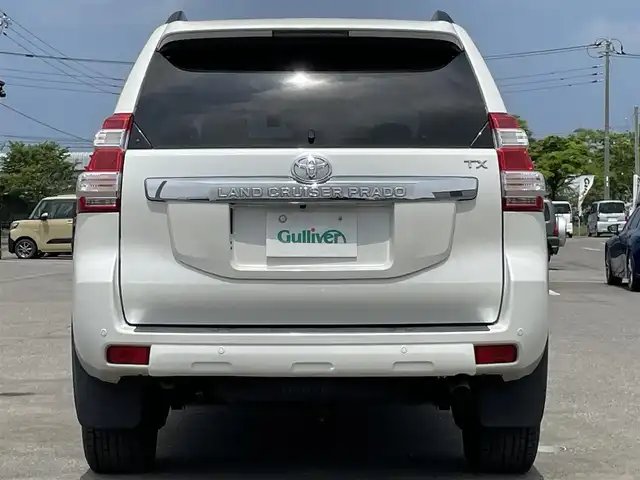 トヨタ ランドクルーザー プラド TX 道央・札幌 2016(平28)年 5.1万km ホワイトパールクリスタルシャイン ４WD/寒冷地仕様/サンルーフ/純正ディーラーOPナビ/CD/DVD/BT/フルセグ/横滑り防止装置/クルーズコントロール/バックカメラ/ビルトインETC/ドライブレコーダー/ワイパーデアイサー/トランスファ切替/ステアリングリモコン/MTモード付AT/プッシュスタート/スマートキー/LEDヘッドライト/オートライト/フォグランプ/ヘッドライトウォッシャー/電動格納ミラー/ウィンカーミラー/純正フロアマット/ドアバイザー/スペアキー/純正エンジンスターター/純正AW付夏タイヤ積込/265/65/R17/2017年/山6mm