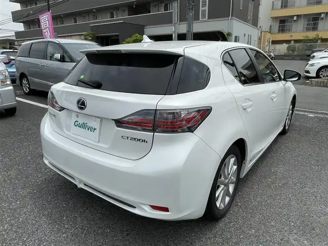 レクサス ＣＴ 200h バージョンC 大阪府 2012(平24)年 16.4万km ホワイトパールクリスタルシャイン メーカーナビ/CD.DVD.BT.フルセグ/クルコン/バックカメラ/パドルシフト/前席シートヒーター/前後カメラドラレコ/スマートキー×2/カードキー有り/プッシュスタート/純正フロアマット/ビルトインETC