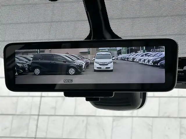 日産 セレナ e－パワー ハイウェイスター V 福岡県 2018(平30)年 4.5万km ブリリアントホワイトパール 2トーン 純正9型SDナビ（フルセグTV/CD/DVD/BT）アラウンドビューモニタープロパイロット後席モニターエマージェンシーブレーキコーナーセンサー両側パワスラドラレコETCデジタルインナーミラーUSBポート純正LEDヘッドライト純正15インチアルミホイール純正フロアマットスマートキー/地図SDカード無しの為ナビ動作未確認