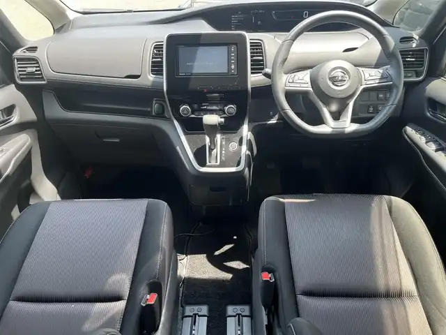 日産 セレナ ハイウェイスター 奈良県 2016(平28)年 5万km ブリリアントホワイトパール 社外７インチナビ　/ｂｌｕｅｔｏｏｔｈ　/フルセグテレビ　/バックカメラ　/社外ＥＴＣ　　/片側パワースライドドア　/ハンズフリーオートスライドドア　/ステアリングスイッチ　/スペアキー　/ＬＥＤヘッドライト/オートライト/ワンオーナー