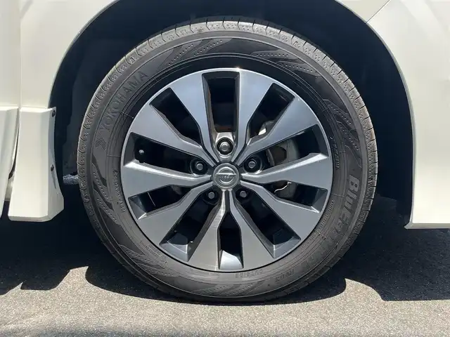 日産 セレナ ハイウェイスター 奈良県 2016(平28)年 5万km ブリリアントホワイトパール 社外７インチナビ　/ｂｌｕｅｔｏｏｔｈ　/フルセグテレビ　/バックカメラ　/社外ＥＴＣ　　/片側パワースライドドア　/ハンズフリーオートスライドドア　/ステアリングスイッチ　/スペアキー　/ＬＥＤヘッドライト/オートライト/ワンオーナー