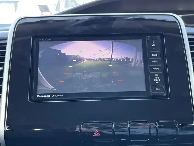 日産 セレナ ハイウェイスター 奈良県 2016(平28)年 5万km ブリリアントホワイトパール 社外７インチナビ　/ｂｌｕｅｔｏｏｔｈ　/フルセグテレビ　/バックカメラ　/社外ＥＴＣ　　/片側パワースライドドア　/ハンズフリーオートスライドドア　/ステアリングスイッチ　/スペアキー　/ＬＥＤヘッドライト/オートライト/ワンオーナー